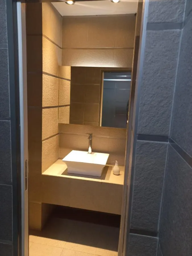 فيلا 1670 House ميندوزا